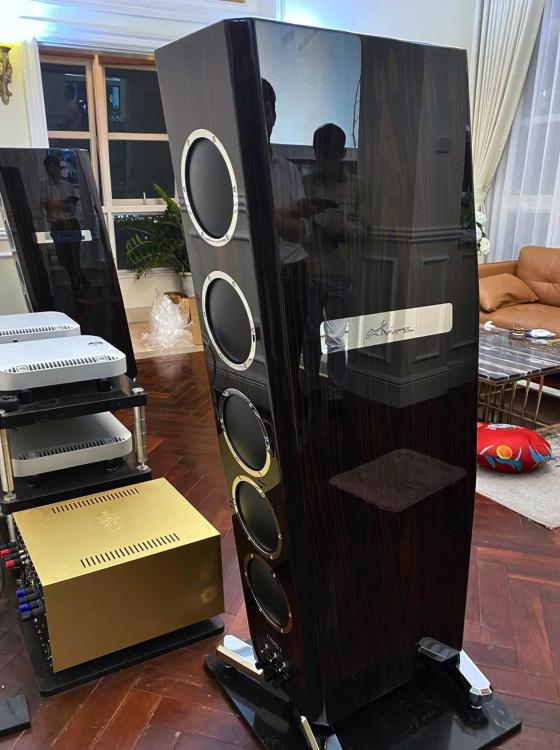 tidal_audio_akira_speakers_taiko_audio_extreme_server_review_matej_isak_mono_and_stereo_2023_high_end_audiophile_luxury_audio_music_ - 2_edit_205738946025897.jpg