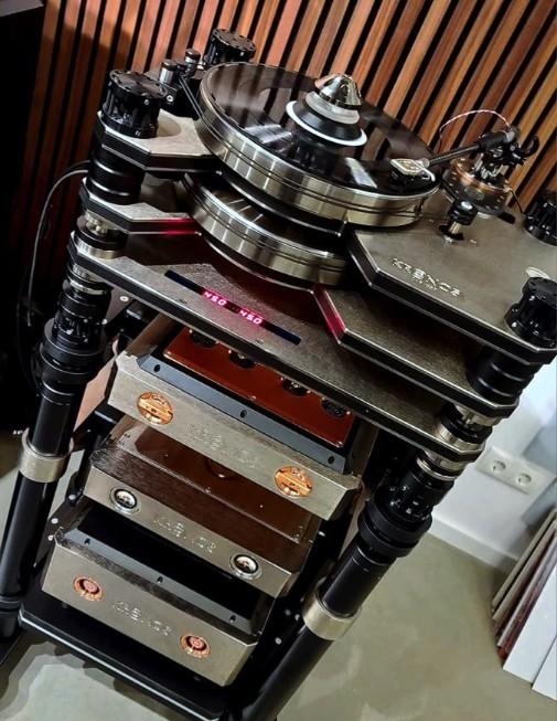Göbel_High_End_new_factory_listening_room_report_review_matej_isak_mono_and_stereo_2023_high_end_audiophile_luxury_audio_music_-6_edit_79944558337279_copy_505x653.jpg