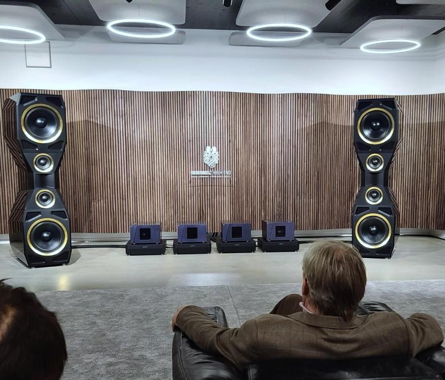 Göbel_High_End_new_factory_listening_room_report_review_matej_isak_mono_and_stereo_2023_high_end_audiophile_luxury_audio_music_-8_edit_79930267838323_copy_1172x1002.jpg