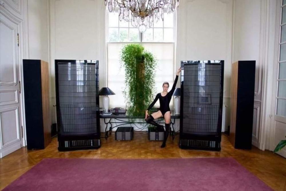 Hi-end girls - Page 23 - Offtopic - HiFi forumi