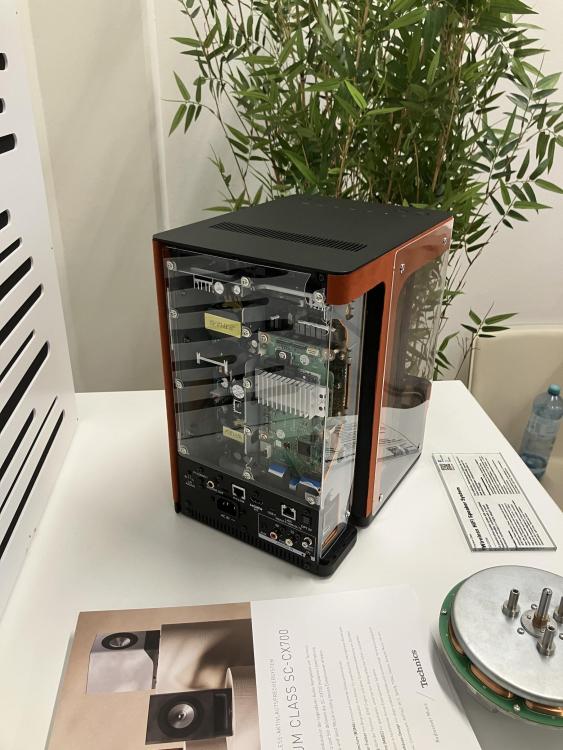 Technics otpozadi.JPG